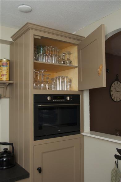 Oud hollandse eiken keuken, houten wervel